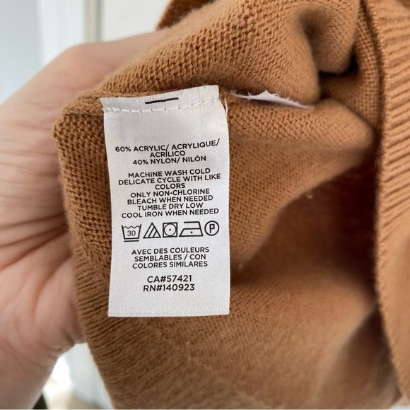 Loft Women’s Tan Deep V Neck Sweater Size Medium - Picture 5 of 7